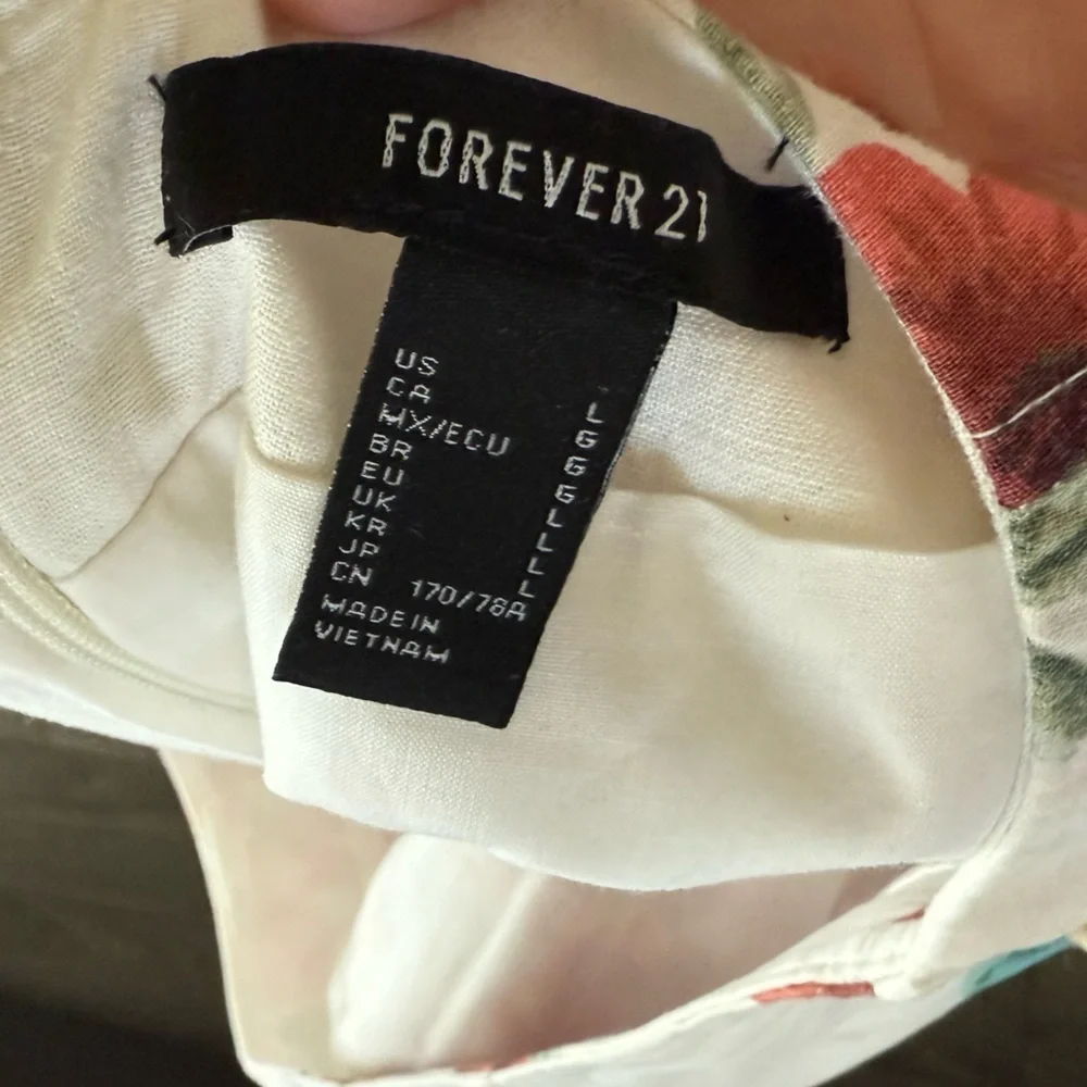 Forever 21|Women's White Linen Floral Shorts in high waisted•••NWT, Large - Picture 10 of 14